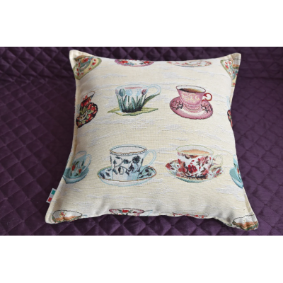 Throw pillow covers with decorative tapestry for vintage style pillow