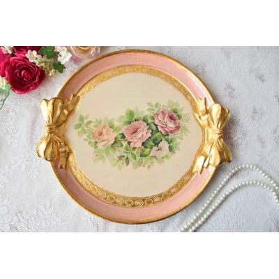 Round handmade Italian wooden tray in pink colour with roses