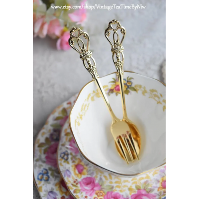 Vintage teaspoon, cake spoon, coffee spoons and forks