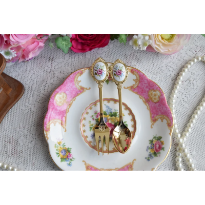 Vintage inspired style fork and spoon set with flower decorated