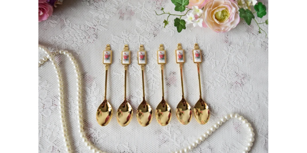 Vintage style coffee spoon set with flowers for six