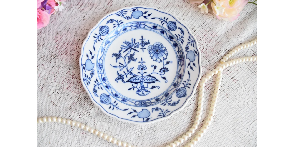 Original handpainted porcelain made by Meissen Germany
