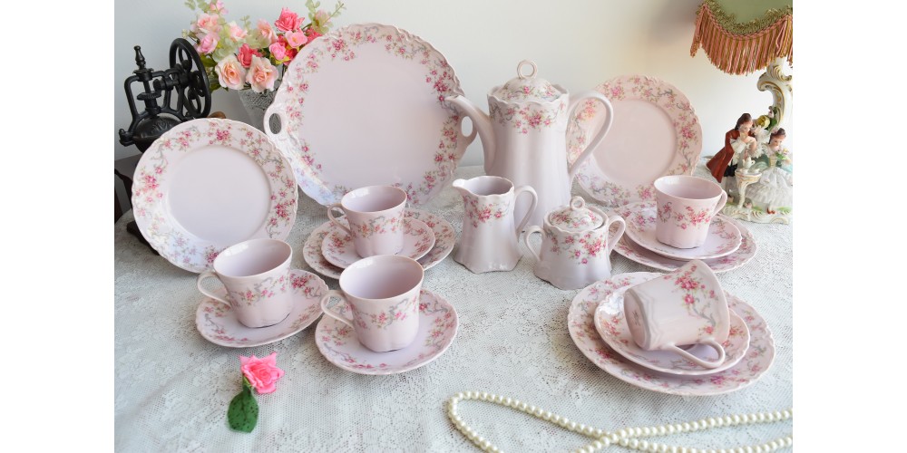 Pink porcelain set for five