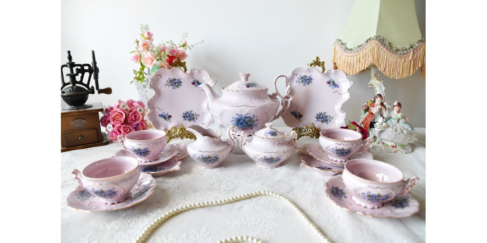 Pink porcelain tea set for four
