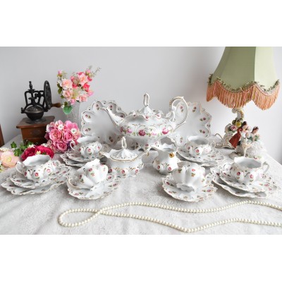 Porcelain tea set for six