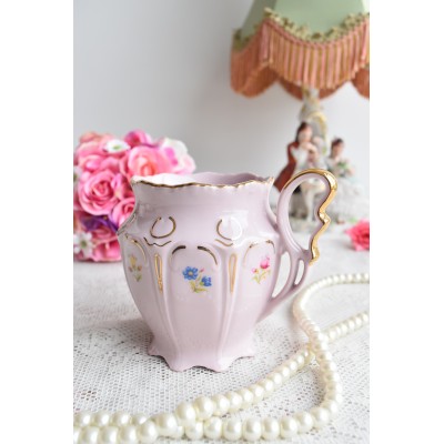 Pink porcelain couldron mug